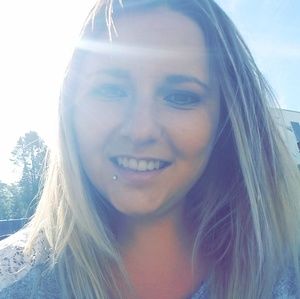 Meet your Posher, Jenessa